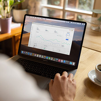 3匹黑马杀疯了！曼联力压四大冠军，阿森纳露出冠军獠牙